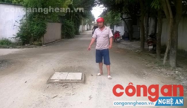 Việc thi công đường Nguyễn Tiềm chậm tiến độ để lại cống hộp “lộ thiên” trên đường