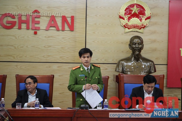 Thượng tá Nguyễn Đức Hải - Phó giám đốc Công an tỉnh, phát biểu tham luận tại hội nghị
