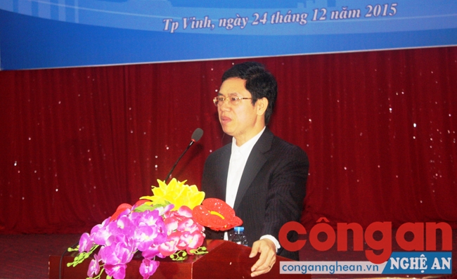 Đồng chí Nguyễn Xuân Sơn- Phó Bí thư Thường trực Tỉnh ủy phát biểu tại hội nghị tổng kết.