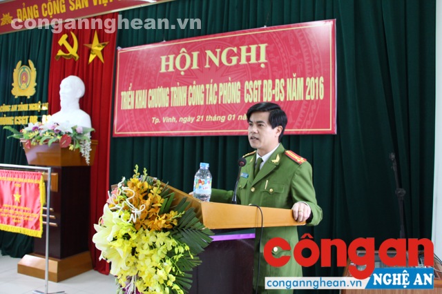 Thượng tá Nguyễn Đức Hải – Phó giám đốc Công an tỉnh đánh giá cao những kết quả mà Phòng CSGT ĐB – ĐS đã đặt được, đồng thời đồng chí đưa ra 5 vấn đề mà Phòng CSGT cần phải thực hiện.