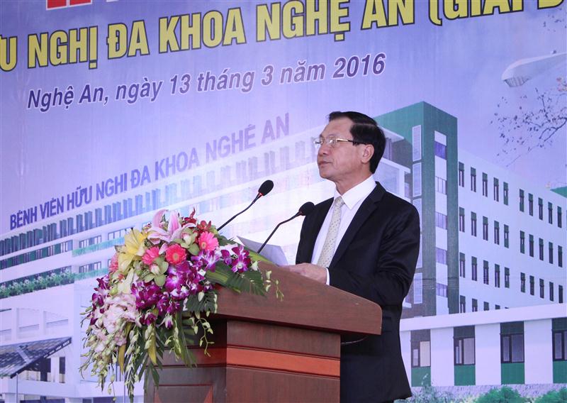Đồng chí Lê Minh Thông, Phó Chủ tịch UBND tỉnh yêu cầu các bên liên quan tạo mọi điều kiện để dự án sơm triển khai xây dựng, hoàn thành đúng kế hoạch tiến độ đề ra