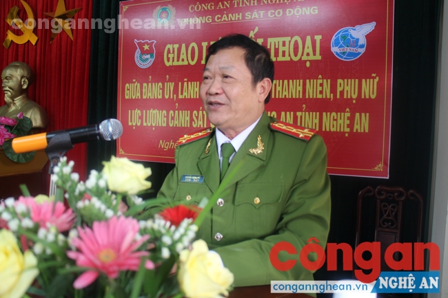 Đồng chí Đại tá Nguyễn Trọng Đối – Trưởng phòng Cảnh sát cơ động phát biểu tại buổi tọa đàm