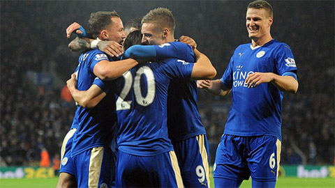 Leicester tái lập cách biệt 5 điểm với đội nhì bàng Tottenham