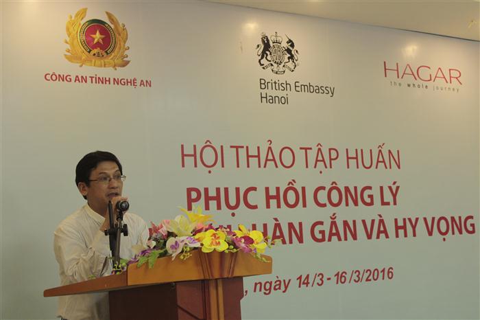 Ông Trần Văn Hùng- Đại diện Tổ chức Quốc tế Haga phát biểu tại Lễ Tổng kết khoá tập huấn