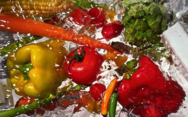 Việc ngâm rau quả với nước muối không thải loại được thuốc bảo vệ thực vật