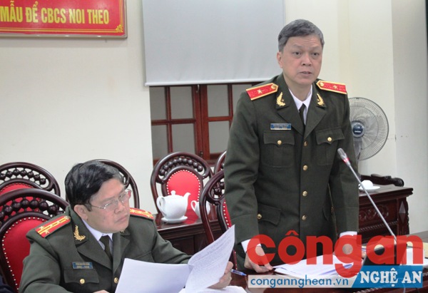 Đồng chí Thiếu tướng Nguyễn Ngọc Trang đánh giá cao những kết quả mà Công an Nghệ An đã đạt được trong thời gian qua