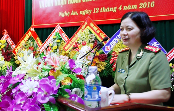 Đồng chí Đại tá Nguyễn Thị Kim Dung, Phó cục trưởng Cục Tài chính BCA phát biểu tại lễ kỷ niệm