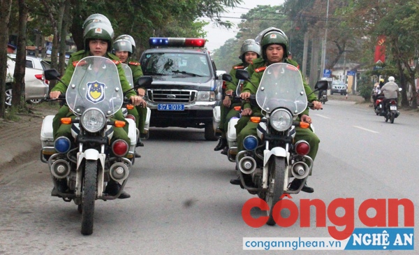 Cảnh sát 113 Nghệ An ra quân tấn công, trấn áp tội phạm - Ảnh: Hải Việt