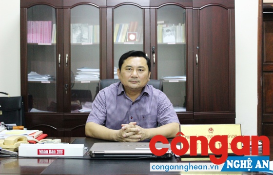 Ông Đậu Vĩnh Thịnh, Phó Chủ tịch UBND TP Vinh trả lời phỏng vấn Báo Công an Nghệ An