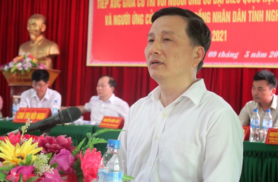 Ông Lê Quang Huy - Phó Bí thư Tỉnh ủy giải đáp các kiến nghị của cử tri