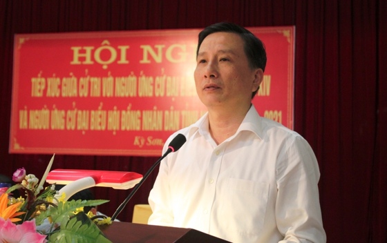 Ông Lê Quang Huy, Phó Bí thư Tỉnh ủy, ứng cử viên Đại biểu Quốc Hội trình bày chương trình hành động