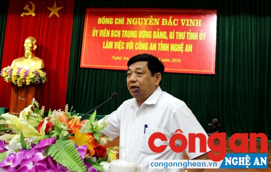 Đồng chí Nguyễn Xuân Đường, Phó Bí thư Tỉnh ủy, Chủ tịch UBND tỉnh phát biểu tại buổi làm việc.