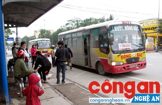 Nhu cầu đi lại bằng xe buýt của người dân Nghệ An rất cao