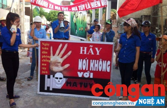 Mô hình nhóm “Bạn giúp bạn” tại huyện Diễn Châu tuyên truyền phòng, chống ma túy