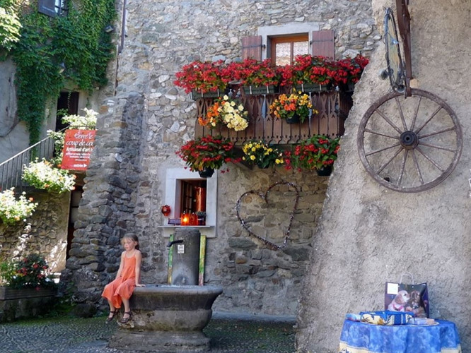 Yvoire cũng được biết đến là một trong những ngôi làng đẹp nhất nước Pháp.