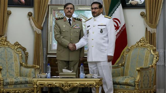  Bộ trưởng Quốc phòng Syria Fahad Jassim Freij gặp Tổng thư ký Hội đồng An ninh Tối cao Quốc gia Iran Ali Shamkhani tại Tehran ngày 9-6.