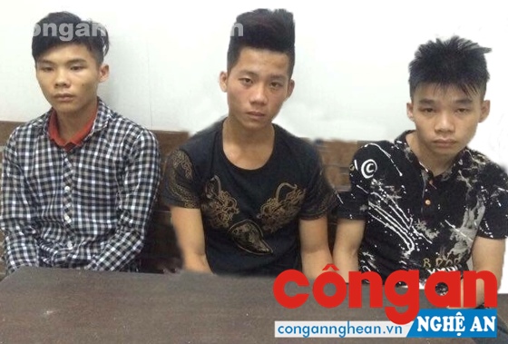 Nhóm đối tượng Võ Đình Thảo, Hoàng Bá Sơn, Nguyễn Văn Quyền Linh bị Công an phường Hưng Dũng bắt giữ