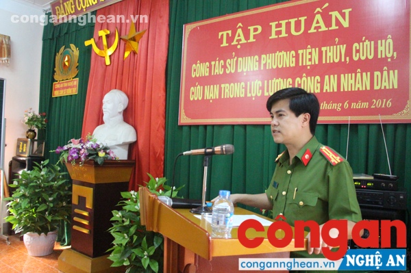 Thượng tá Nguyễn Đức Hải – Uỷ viên ban thường vụ Đảng ủy – Phó giám đốc Công an tỉnh phát biểu khai mạc lớp tập huấn