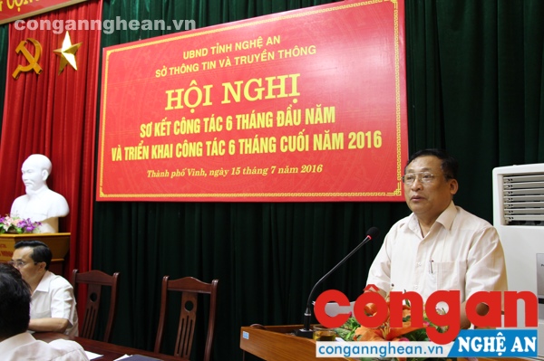 Đồng chí Hồ Quang Thành – Giám đốc Sở thông tin & truyền thông phát biểu khai mạc hội nghị