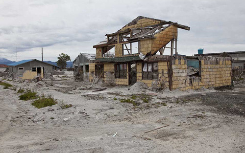 Fordlandia ở Brazil là thành phố bị bỏ hoang nhiều thập kỷ do các giáo phái, các nhóm lập dị và bất đồng ý kiến với người dân bản địa.