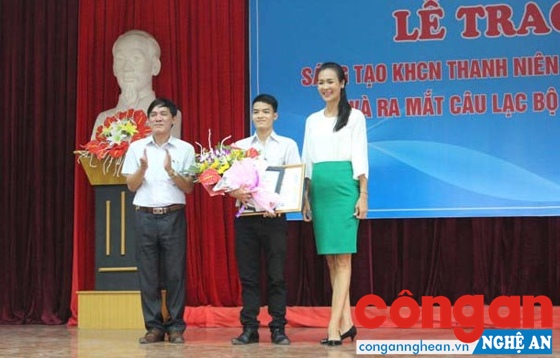 Lê Minh Thanh vinh dự đạt giải Nhất Sáng tạo Khoa học và Công nghệ thanh niên năm 2016