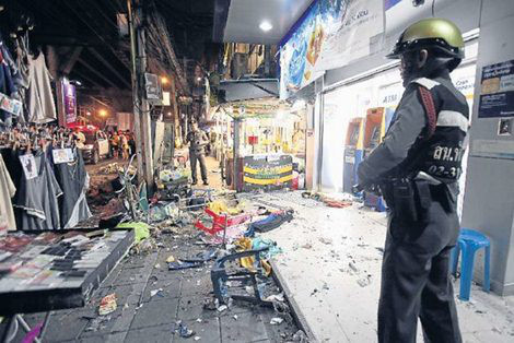 Hiện trường một vụ nổ bom ở Bangkok, Thái Lan.