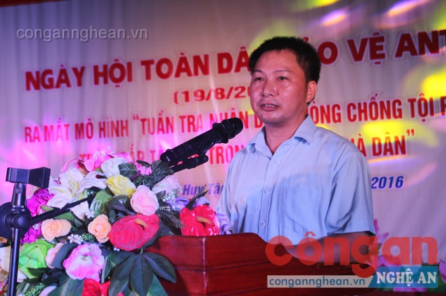 Ông Phạm Đức Thọ - Phó chủ tịch UBND phường Hà Huy Tập khai mạc buổi lễ