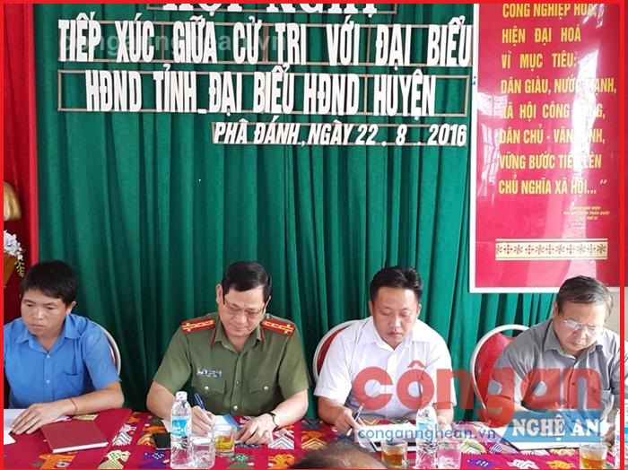 Đoàn đại biểu HĐND tỉnh, huyện tiếp xúc cử tri tại xã Phà Đánh