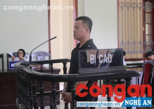 Bị cáo Nguyễn Phú Thắng  tại tòa