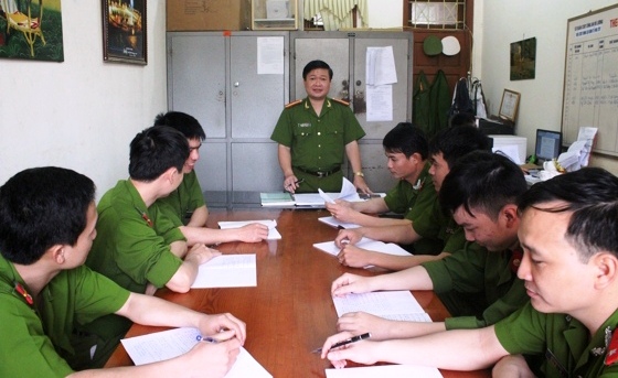 Công an huyện Đô Lương phân công nhiệm vụ trước khi xuống địa bàn