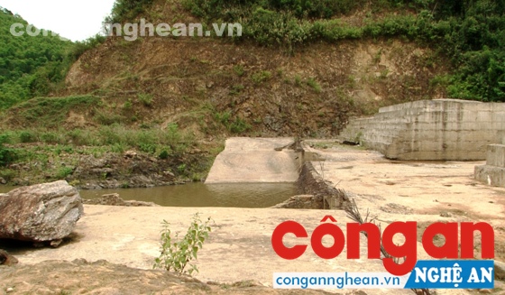 Công trình thủy điện Suối Choăng giờ chỉ là khu đất bỏ hoang