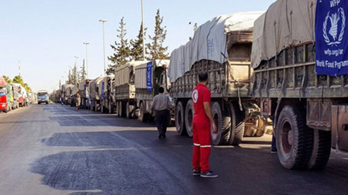 31 xe chở hàng cứu trợ nhân đạo trước khi bị không kích ngày 20/9. (Ảnh: Syria Red Crescent).