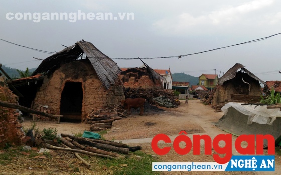 Một số lò gạch ở phường Quỳnh Xuân vẫn đang hoạt động
