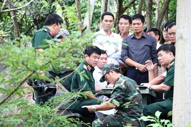 Thượng tướng Võ Văn Tuấn chỉ đạo công tác tìm kiếm cứu nạn.