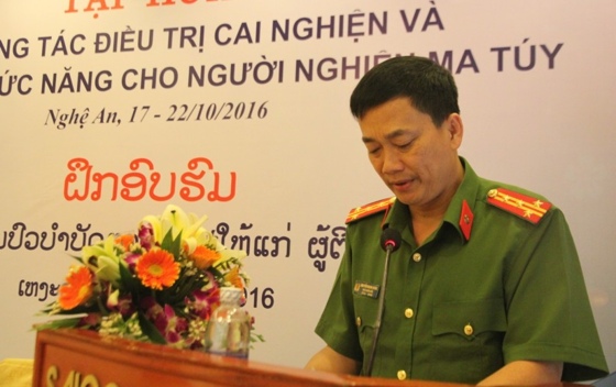 Đồng chí Đại tá Nguyễn Mạnh Hùng, Phó Giám đốc Công an tỉnh phát biểu tại buổi lễ bế mạc
