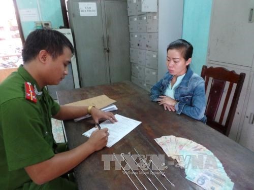 Đối tượng Dương Thị Thêm - kẻ gây ra gần 30 vụ chiếm đoạt đồ trang sức của trẻ em tại tỉnh Ninh Bình cuối năm 2015.