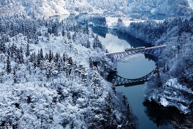 Bức ảnh được nhiếp ảnh gia Hideyuki Katagiri chụp trên sông Tadami ở Fukushima, Nhật Bản vào mùa đông.