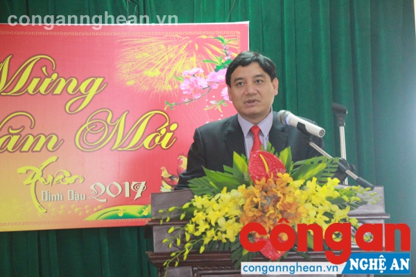 Đồng chí  Nguyễn Đắc Vinh phát biểu tại Văn Phòng Cơ quan cảnh sát điều tra Công an Nghệ An
