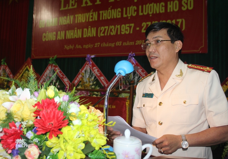 Đồng chí Đại tá Lê Khắc Thuyết, Phó Giám đốc Công an tỉnh phát biểu tại lễ kỷ niệm