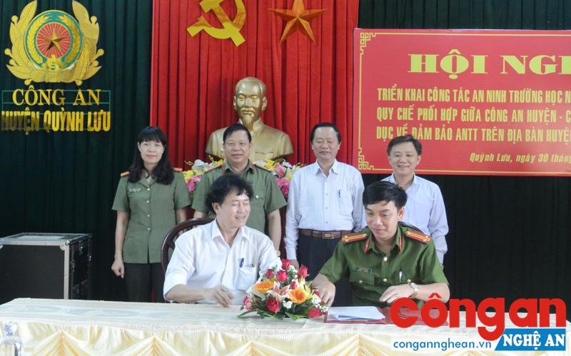 Công an huyện Quỳnh Lưu và ngành giáo dục huyện ký kết quy chế phối hợp đảm bảo an ninh trường học năm 2017