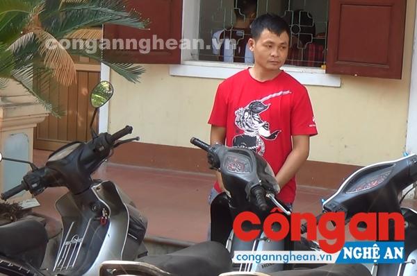 Đối tượng Phan Văn Phú bị bắt về hành vi trộm cắp tài sản