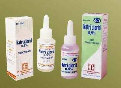 Trên các chai NaCl 09% đều có ghi rõ dùng để nhỏ mắt hay nhỏ được cho cả mắt và mũi