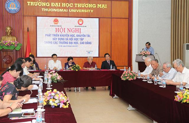 Toàn cảnh Hội nghị