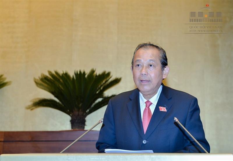 Phó Thủ tướng Thường trực Chính phủ Trương Hòa Bình báo cáo một số vấn đề thuộc trách nhiệm chung của Chính phủ