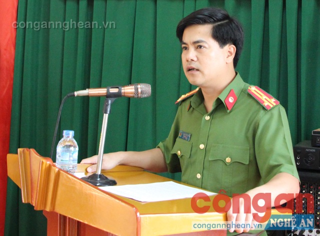 Thượng tá Nguyễn Đức Hải - Phó Giám đốc Công an tỉnh phát biểu khai mạc khóa tập huấn