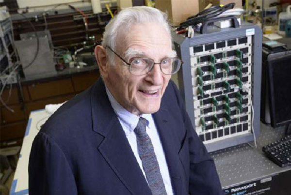 Giáo sư George Goodenough 94 tuổi của Đại học Texas, Hòa Kỳ (Ảnh: Trường Kỹ thuật Cockrell)