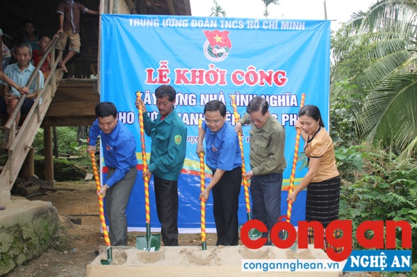 Trung ương đoàn phối hợp với TƯ Hội cựu TNXP Việt Nam khởi công nhà tình nghĩa cho gia đình vợ chồng cựu TNXP Hà Hoàng Kim.