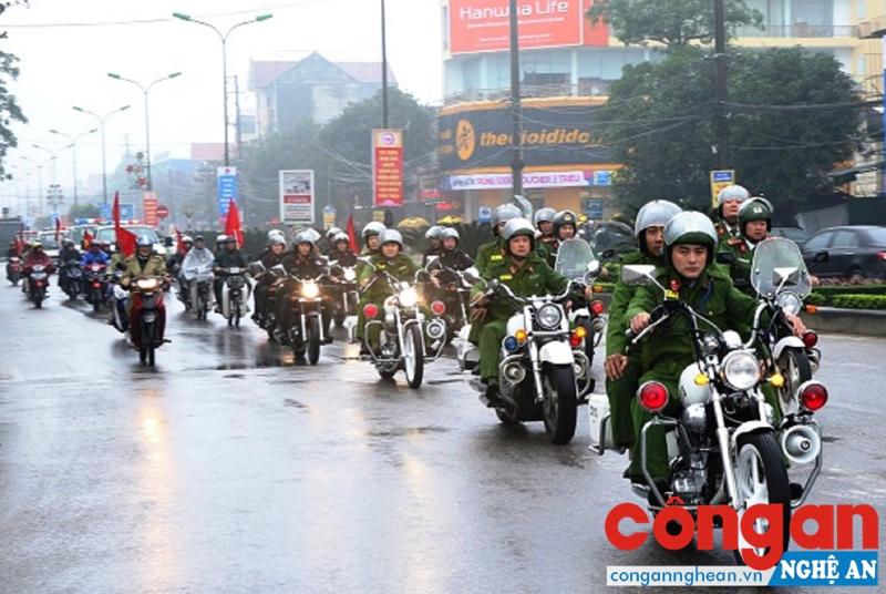 Công an tỉnh Hà Tĩnh ra quân đảm bảo an ninh trật tự trên địa bàn