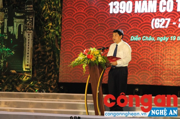 Đồng chí Nguyễn Đắc Vinh - Ủy viên BCH Trung ương Đảng, Bí thư Tỉnh ủy, Trưởng đoàn đại biểu Quốc hội tỉnh phát biểu tại buổi lễ 