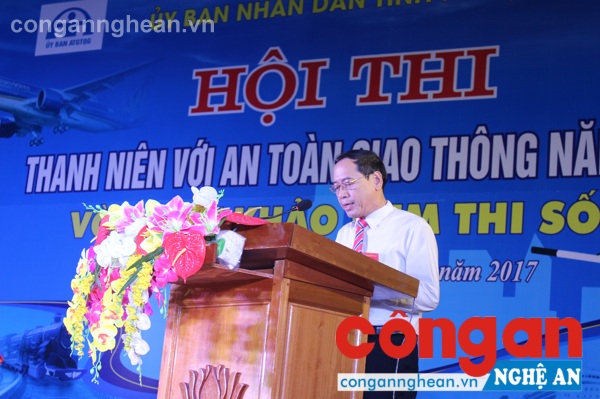 Ông Hoàng Quốc Hào- Giám đốc Sở Tư pháp, Trưởng ban Tổ chức Hội thi tổng kết hội thi cụm 2 tại huyện Hưng Nguyên